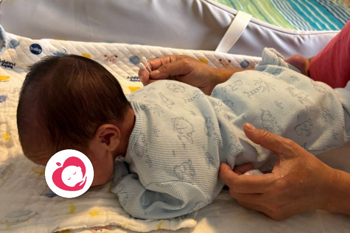 Baby Care photo of Nia Kurnia - uploaded by Nanny, 1