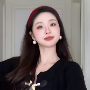 Profile photo of Jazmyn Huang